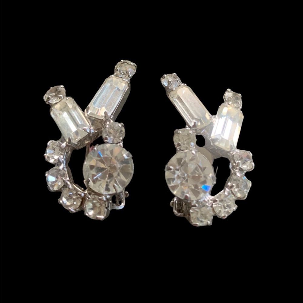 Mid-Century Crystal Clip-on Earring with Cluster Design - Picture 3 of 7